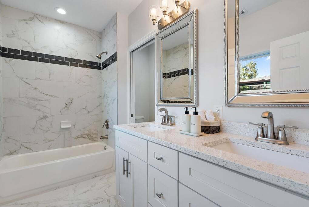Florida Getaway With Backyard Pool Oasis Βίλα Σεϊρασότα Εξωτερικό φωτογραφία